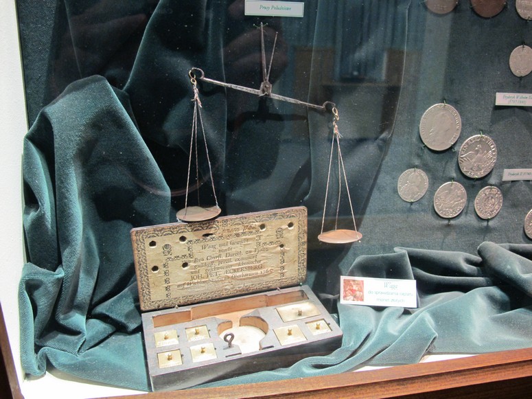 Muzeum Archeologiczne i Etnograficzne w Ĺodzi - Fotka 02