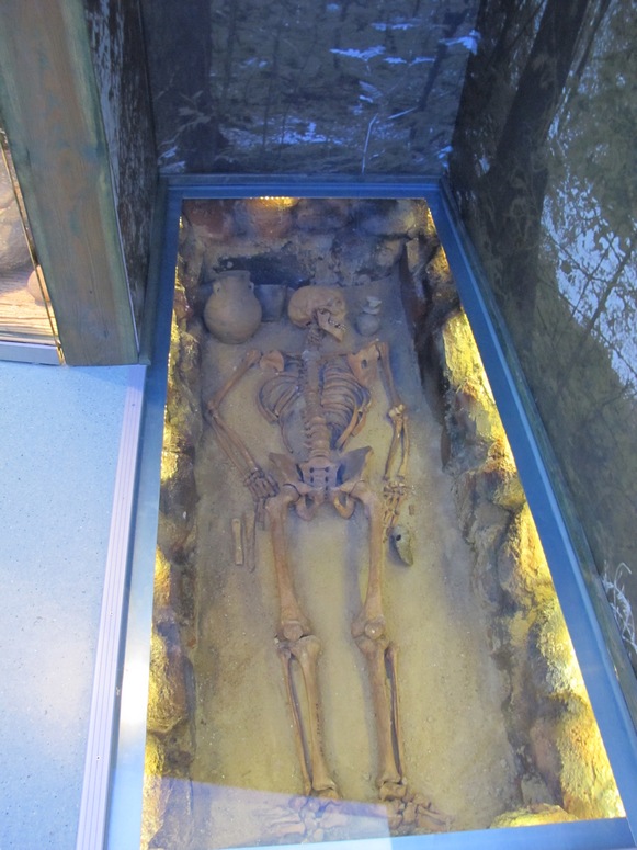 Muzeum Archeologiczne i Etnograficzne w Ĺodzi - Fotka 06