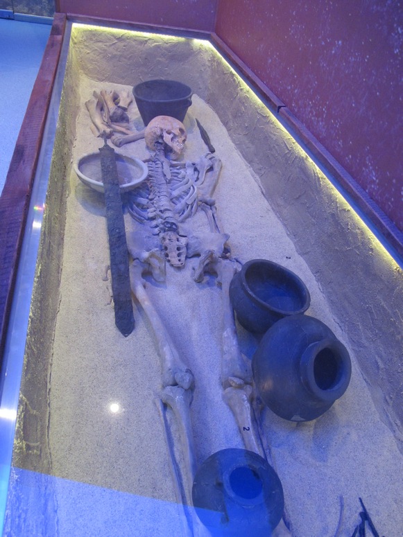 Muzeum Archeologiczne i Etnograficzne w Ĺodzi - Fotka 08