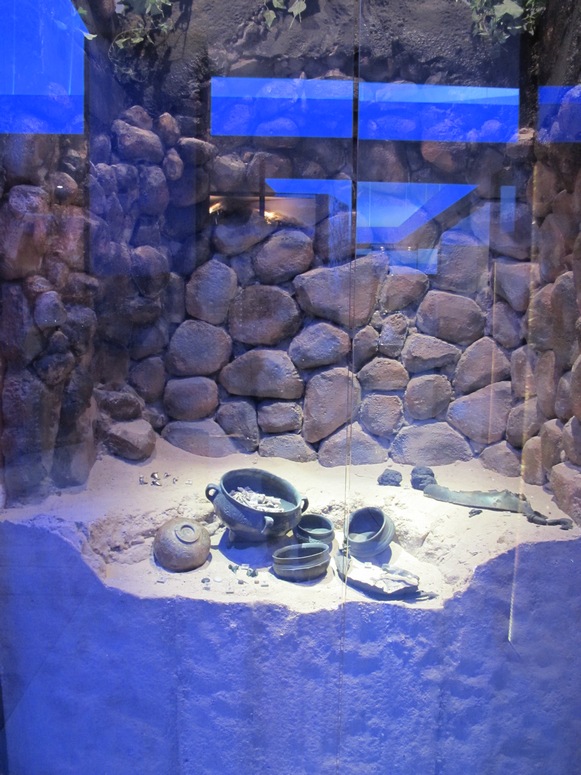 Muzeum Archeologiczne i Etnograficzne w Ĺodzi - Fotka 09