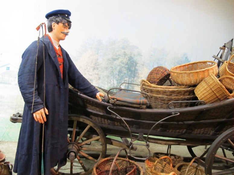 Muzeum Archeologiczne i Etnograficzne w Ĺodzi - Fotka 37