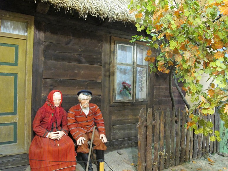 Muzeum Archeologiczne i Etnograficzne w Ĺodzi - Fotka 39