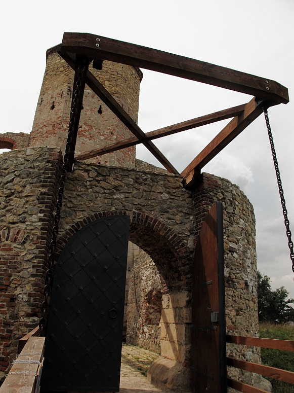 Siewierz Zamek - Fotka 03